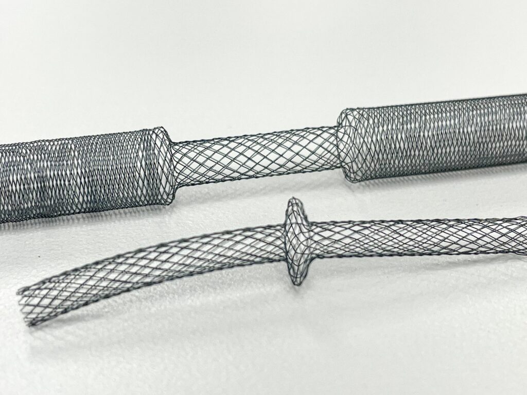 Complex catheter braiding example